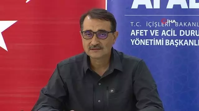 Bakan Dönmez: "Afetten etkilenen yurttaşlarımızın konut ve iş yerlerinin elektrik faturalarını ödeme müddetlerini 3 ay boyunca erteledik"