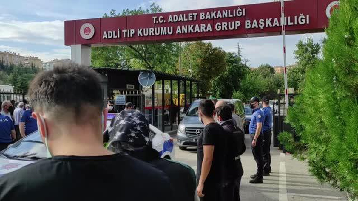 Ankara'daki bıçaklı kavgada hayatını kaybeden gencin cenazesi toprağa verildi - Vimarsana News
