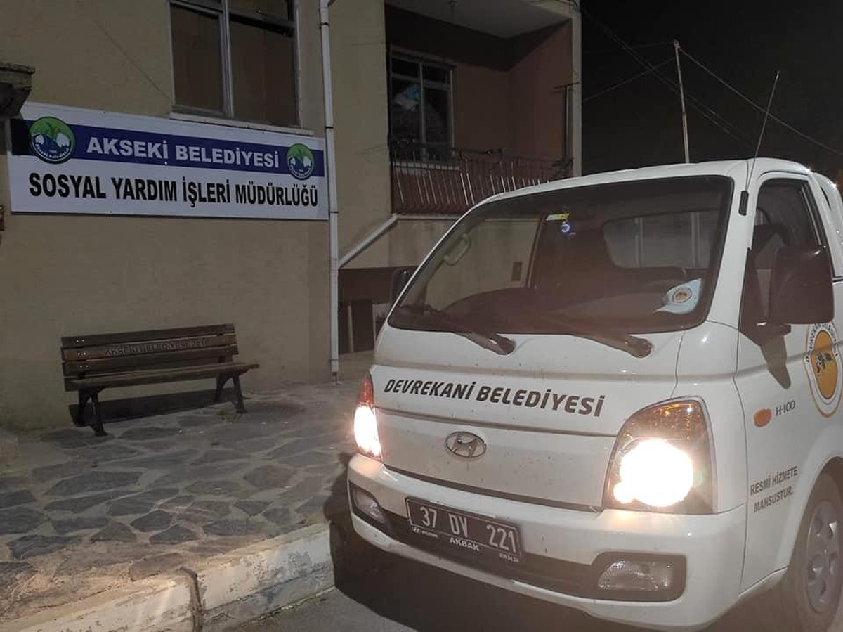 Son dakika haberleri! Devrekani Belediyesi'nden yangın bölgesine destek - Vimarsana News