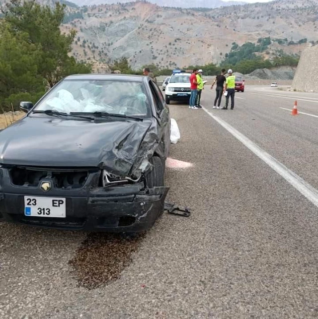 Doğanşehir'de 2 araba çarpıştı: 1 yaralı
