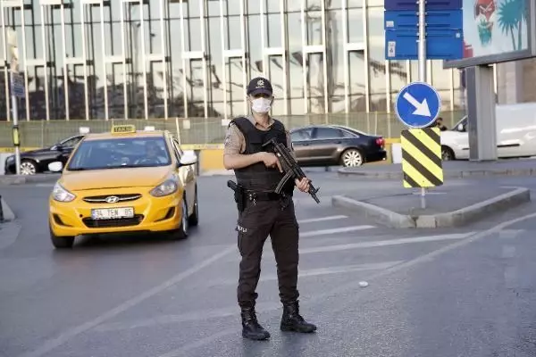 (Ek Bilgi ve Fotoğrafla)İstanbul genelinde 22'inci Yeditepe Huzur Denetimleri gerçekleştirildi