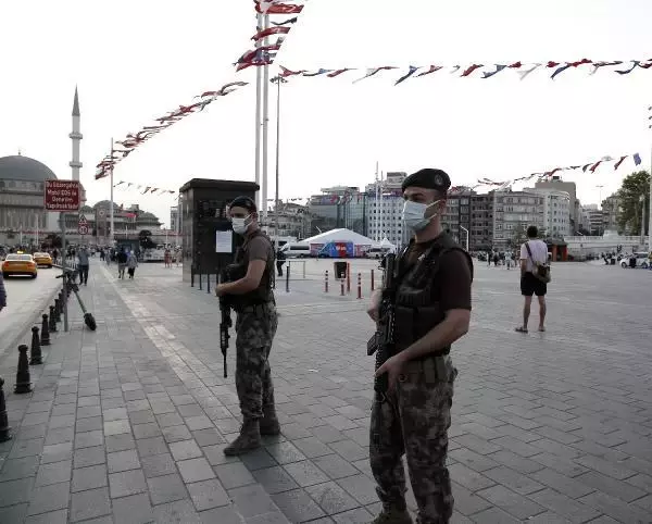 (Ek Bilgi ve Fotoğrafla)İstanbul genelinde 22'inci Yeditepe Huzur Denetimleri gerçekleştirildi