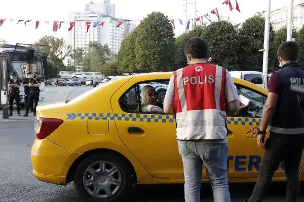 (Ek Bilgi ve Fotoğrafla)İstanbul genelinde 22'inci Yeditepe Huzur Denetimleri gerçekleştirildi