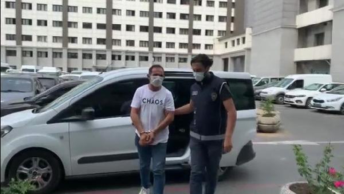 Sultangazi'de sokağa kaçak göçmenleri bırakan  kamyon sürücüsü yakalandı - Vimarsana News