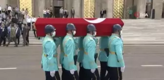 Engin Özkoç: Son Dakika | Eski Sağlık Bakanı Yaşar Eryılmaz için TBMM'de tören düzenlendi Engin Özkoç: Son Dakika | Eski Sağlık Bakanı Yaşar Eryılmaz için TBMM'de tören düzenlendi
