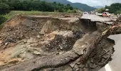 Etkili sağanak yağış Bartın'da sel ve heyelana neden oldu! İşte felaketi yaşayan şehirden ilk görüntüler Etkili sağanak yağış Bartın'da sel ve heyelana neden oldu! İşte felaketi yaşayan şehirden ilk görüntüler