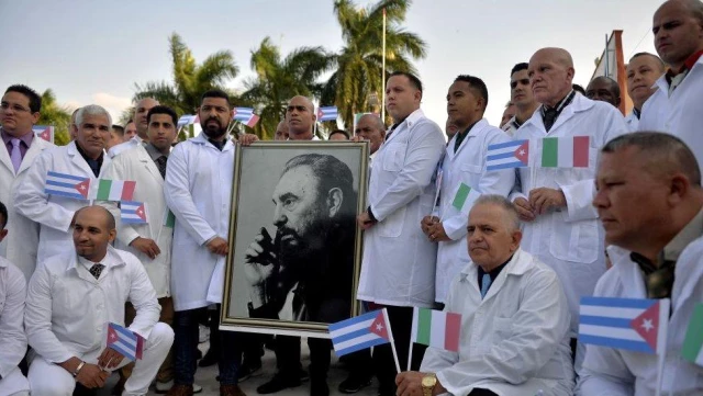 Koronavirüsle uğraşta başarılı olan ülkelerden Küba son günlerde neden zorlanıyor?