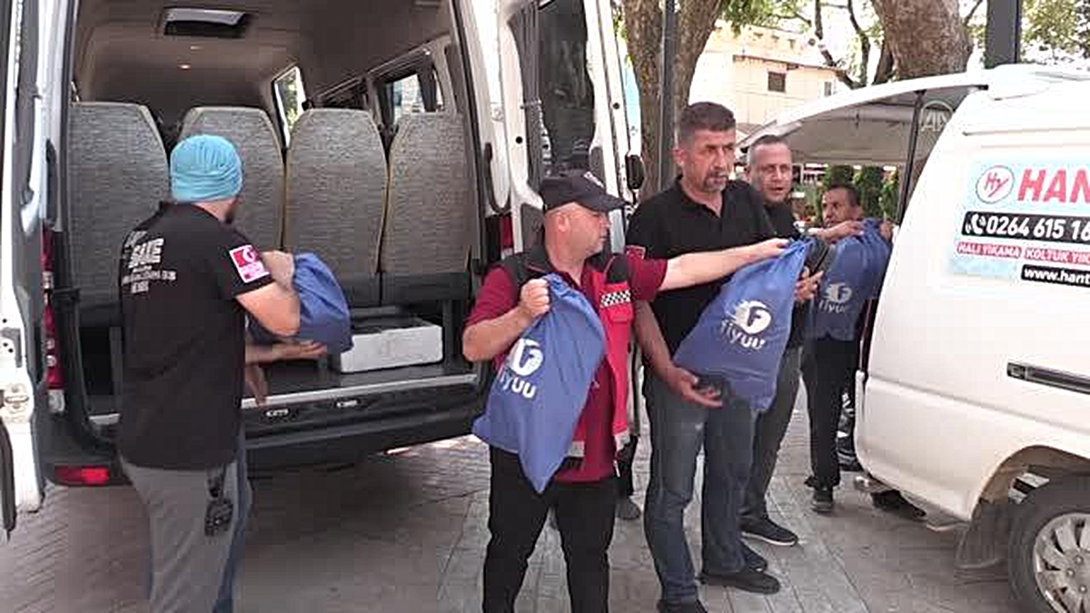 Manavgat yangınında görev alan Sakaryalı gönüllü ekip Köyceğiz'deki yangına koştu - Vimarsana News
