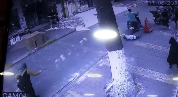 Son dakika haberleri: Motosikletin küçük Muhammed'e çarptığı kaza kamerada