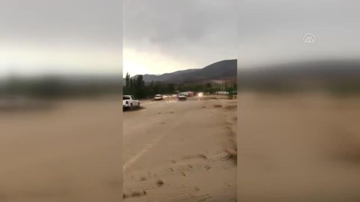 Sağanak yaşamı olumsuz etkiledi