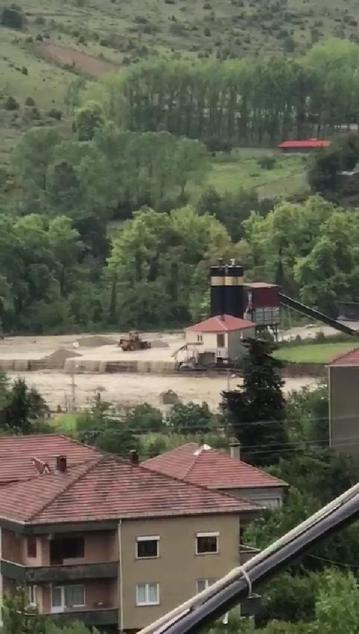 Sinop ve Samsun'da sağanak sele neden oldu; mahsur kalanlar kurtarılıyor (8) - Vimarsana News