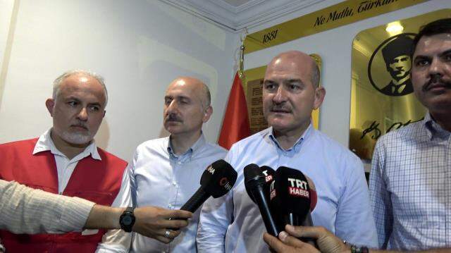 Son Dakika: İçişleri Bakanlığı'ndan selin vurduğu 3 ile uyarı: Güvenli bölgeleri terk etmeyin