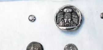 Athena: Anadolu operasyonunda oldukça nadir bulunan Atina Dekadrach sikkesi ele geçirildi Athena: Anadolu operasyonunda oldukça nadir bulunan Atina Dekadrach sikkesi ele geçirildi