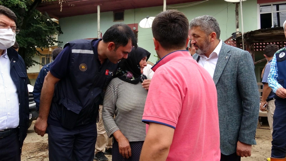 Son dakika gündem: Bakan Kurum, selin en çok etkilediği Zafer Köyü'nde - Vimarsana News