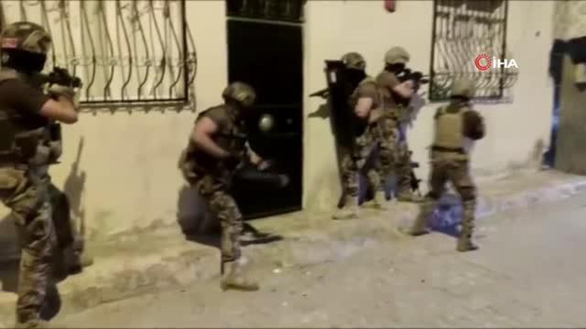 Şanlıurfa'da uyuşturucu operasyonunda gözaltına alınan 18 kişi tutuklandı - Vimarsana News
