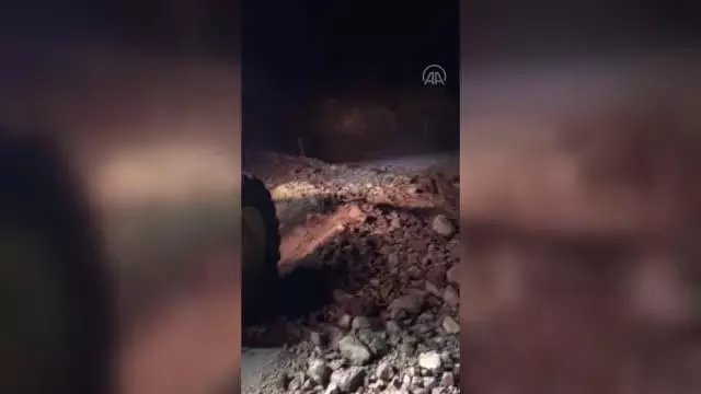 Şiddetli yağışta bazı köy yolları çamur yığını nedeniyle kapandı