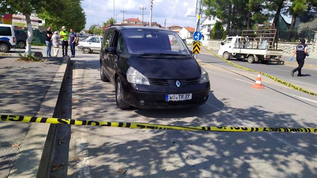 Şans yüzüne güldü! Husumetlisi tarafından vurulan adamı, cebindeki 1 euro kurtardı