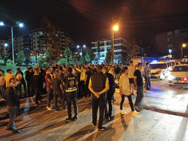 Son Dakika: Ankara Altındağ'daki olaylarla ilgili toplumsal medyada gerçek dışı paylaşımlar yapan ve olaylara karışan 76 kişi gözaltına alındı
