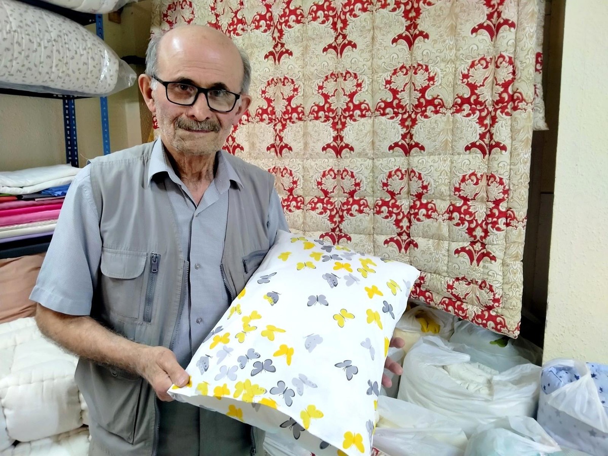 65 yıldır yorgancılık mesleğini yaşatmaya çalışıyor