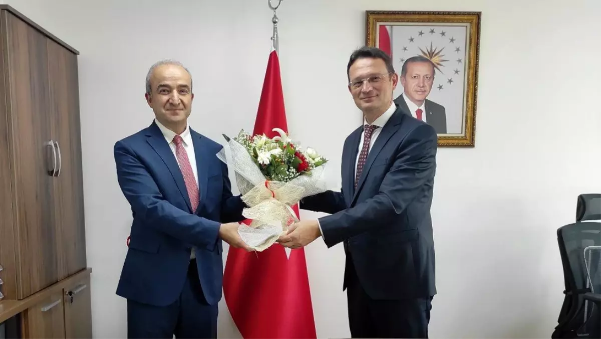 Genel Müdürümüz Sayın Ömer İNAN Hukuk Hizmetleri Genel Müdürlüğü görevini Sayın Dr. Hüseyin ACAR'dan devraldı.