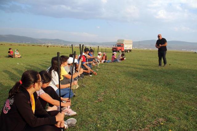 GOLFÇÜ ÇOBAN KIZLAR