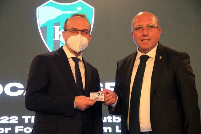 kocaelispor un yeni sezon formasi tanitildi 11 14330091 o