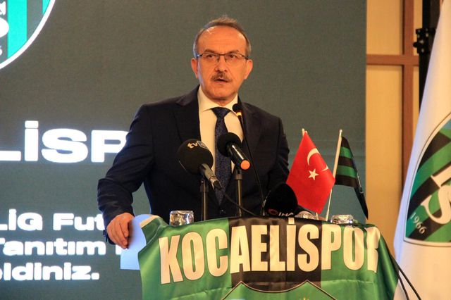 kocaelispor un yeni sezon formasi tanitildi 9 14330091 o