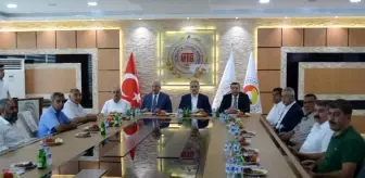 Malatya Ticaret Borsası: Malatya'da tarımsal ve hayvansal ekonomi konusu masaya yatırıldı Malatya Ticaret Borsası: Malatya'da tarımsal ve hayvansal ekonomi konusu masaya yatırıldı