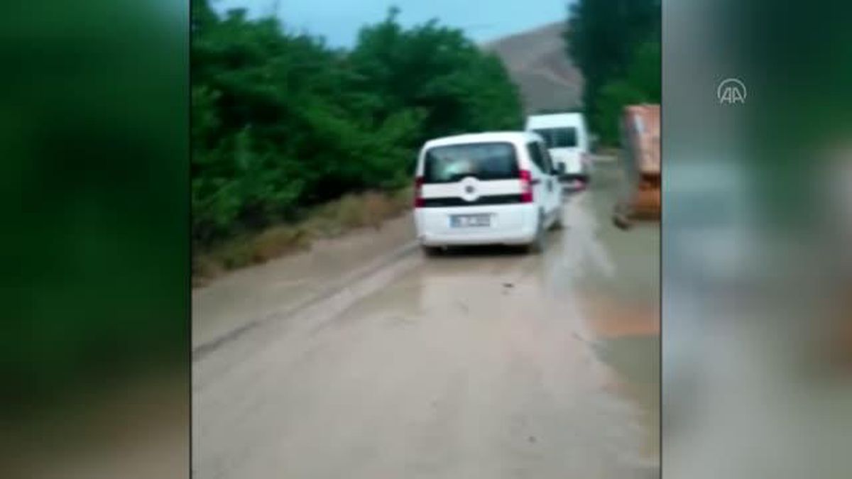 Sel nedeniyle kapanan Darende-Esenbey Ilıca yolu ulaşıma açıldı