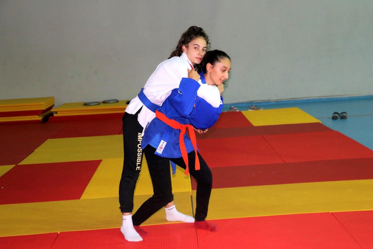 Sivaslı judocular şampiyonluk için yola çıktı - Vimarsana News