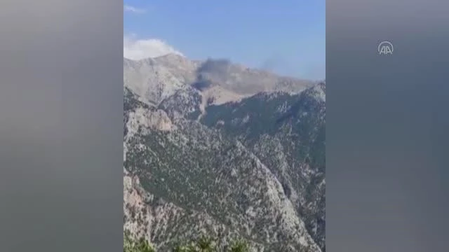 KAHRAMANMARAŞ - Yangın söndürme uçağı düştü - Düşen uçağın enkazı