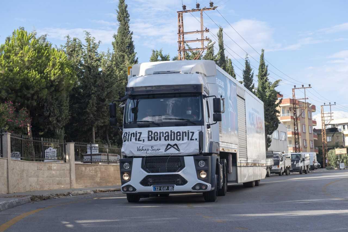Son dakika haber! Mersin'den selin etkilediği Sinop ve Kastamonu'ya Mobil Mutfak Tırı desteği