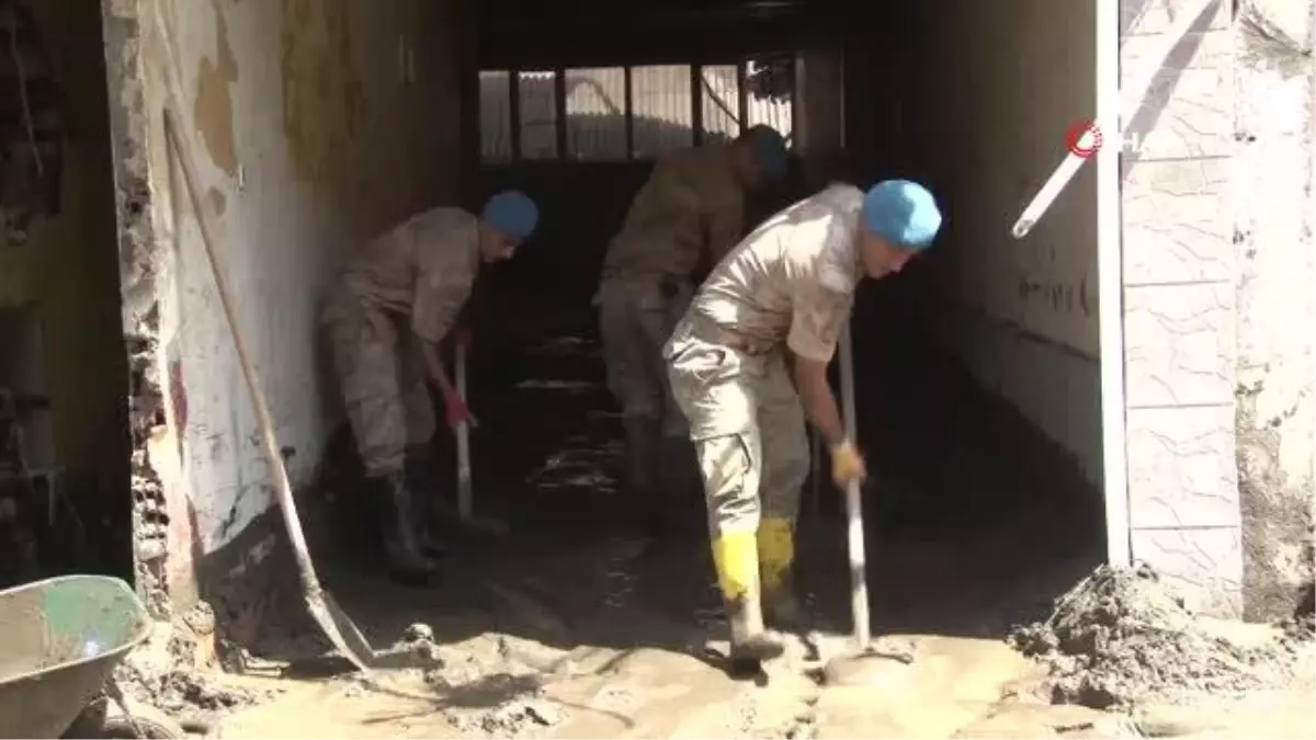 Selin vurduğu ilçeyi komandolar temizliyor