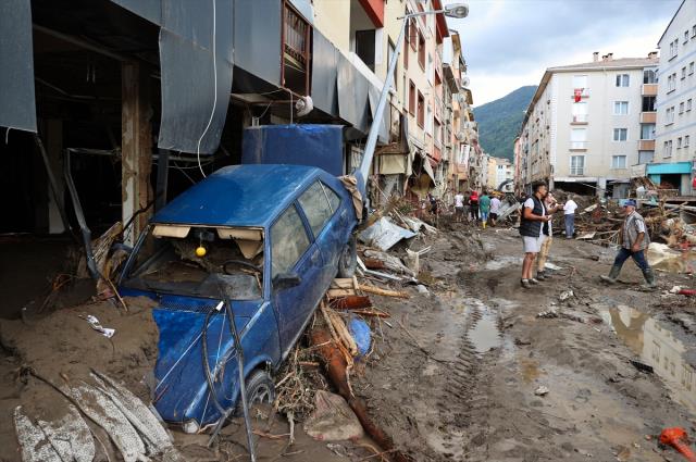 Son Dakika: Karadeniz'deki sel felaketinde can kaybı 44'e yükseldi