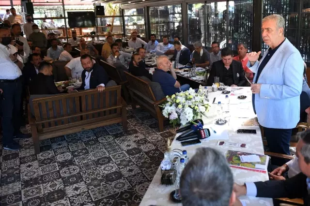 ABB Başkanı Yavaş, Pursaklar'da esnaf, vatandaş ve muhtarlarla buluştu