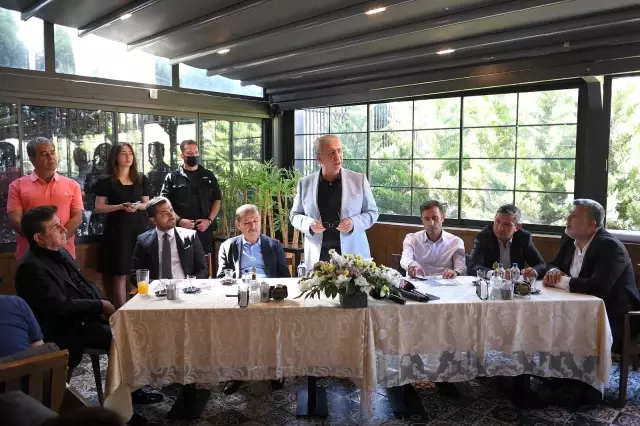ABB Başkanı Yavaş, Pursaklar'da esnaf, vatandaş ve muhtarlarla buluştu