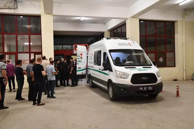 Son dakika haberleri... Kahramanmaraş'ta düşen yangın söndürme uçağında hayatını kaybedenlerin cenazesi Adana'ya getirildi Son dakika haberleri... Kahramanmaraş'ta düşen yangın söndürme uçağında hayatını kaybedenlerin cenazesi Adana'ya getirildi