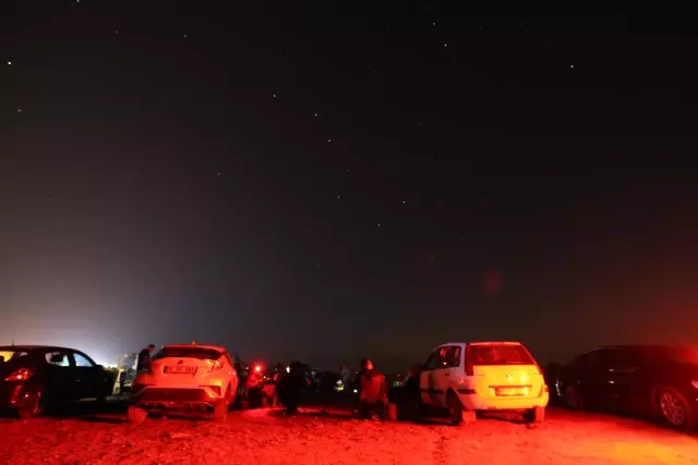 Karacabey Longozu'nda 2 bin kişi meteor yağmurunu izledi