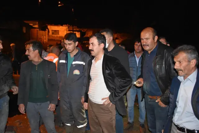 Son dakika... Sarıkamış ilçesindeki selde ilk belirlemelere göre 40 ev ile 6 araç hasar gördü