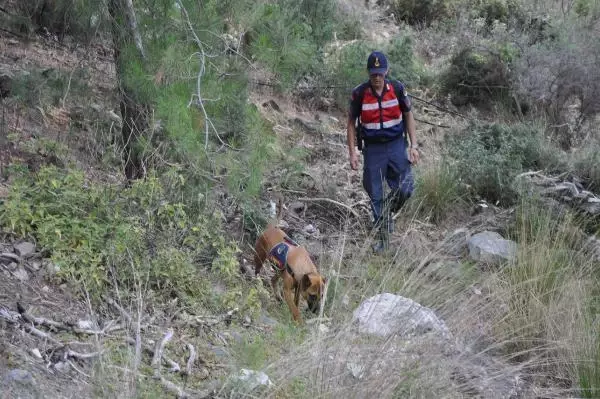 Kemer'de kaybolan iki kişinin akıbeti bilinmiyor
