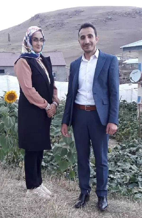 KÖYDE HARİKALAR YARATAN 'ÇALI KUŞU' ÖĞRETMEN ÇİFT