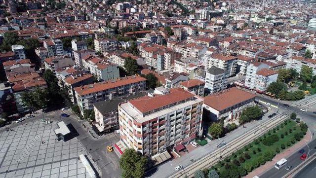 marmara depreminde golcuk te binalarin hasar 7 14332047 o