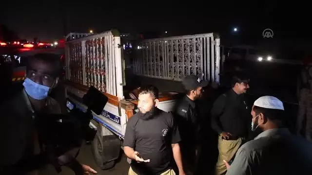 Pakistan'da bombalı saldırı: 11 ölü