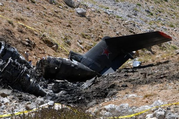 Rus askeri heyeti, uçağın düştüğü bölgede incelemede bulundu