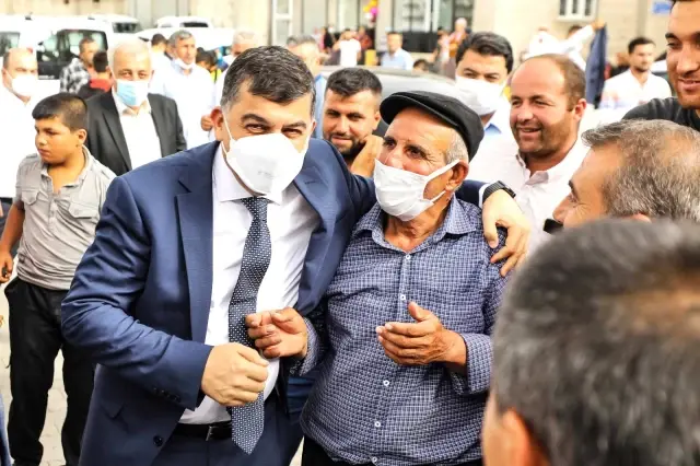 TBMM İdari Amiri Şahin ve yerel yöneticiler Gaziantep'te mahalle muhtarlarıyla buluştu