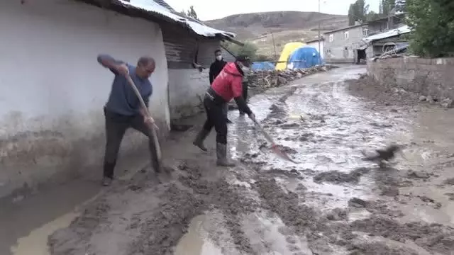 Son dakika... Sarıkamış ilçesindeki selde ilk belirlemelere göre 40 ev ile 6 araç hasar gördü