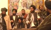 Taliban liderleri, Afganistan Cumhurbaşkanlığı Sarayı'nda! İşte bayrağı da kaldırdıkları tertemiz görüntüler Taliban liderleri, Afganistan Cumhurbaşkanlığı Sarayı'nda! İşte bayrağı da kaldırdıkları tertemiz görüntüler