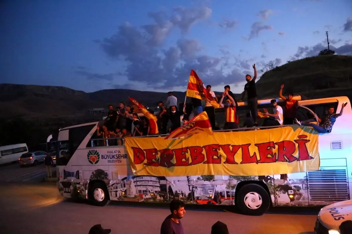 Yeni Malatyaspor'a taraftardan moral ziyareti