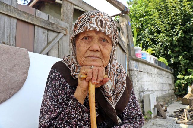 90 yasinda yuzunde tarihin izlerini tasiyor 10 14334394 o