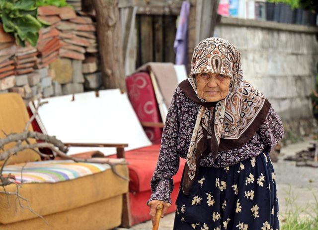 90 yasinda yuzunde tarihin izlerini tasiyor 8 14334394 o